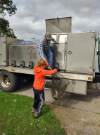 72527058_992850080885339_5289931018835329024_n